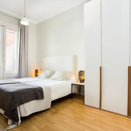 Apartman Bright And Modern 3bedroom In Ramblas 3 1b *