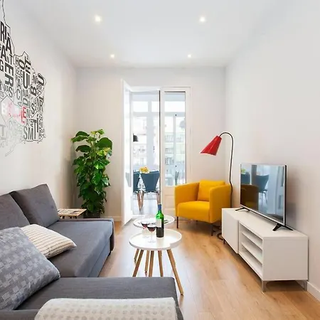 Perfectly Located 4bed 4bath In Eixample Barcelone