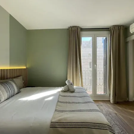 Appartement Plaza Catalunya Recently Renovated 5bd-4bth *