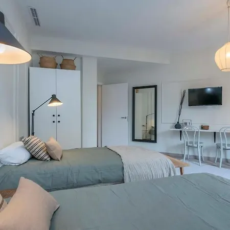 Luxury 4-bedrooms In Rambla De Catalunya *