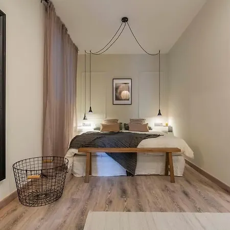 Luxury 4-bedrooms In Rambla De Catalunya Apartment