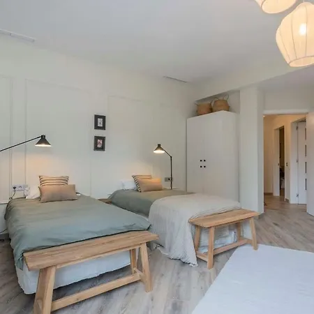 Luxury 4-bedrooms In Rambla De Catalunya