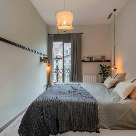 Luxury 4-bedrooms In Rambla De Catalunya