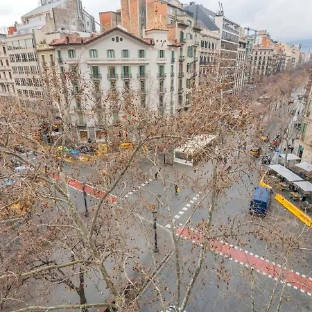 Luxury 4-bedrooms In Rambla De Catalunya Apartment