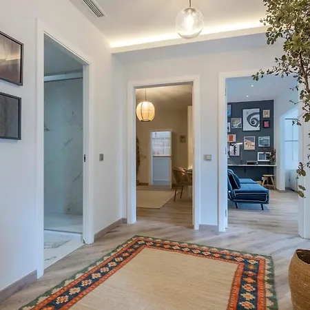 Luxury 4-bedrooms In Rambla De Catalunya *