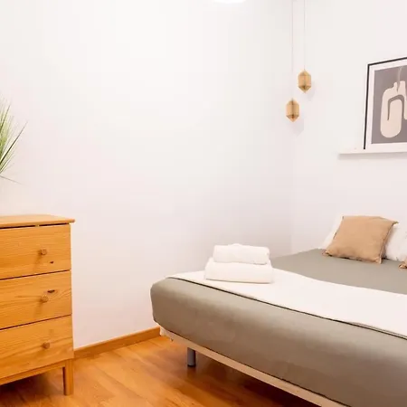 Bright 4bd With Terrace Near Arc De Triomf * Barcelona