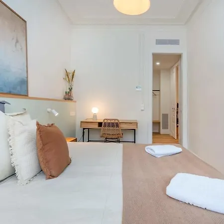 Amazing 5 Bedrooms 5 Bathrooms By Plaza Catalunya