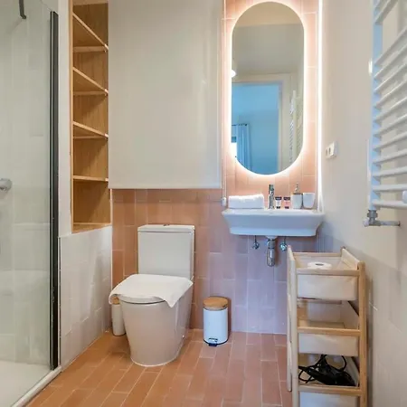 Apartment Amazing 5 Bedrooms 5 Bathrooms By Plaza Catalunya