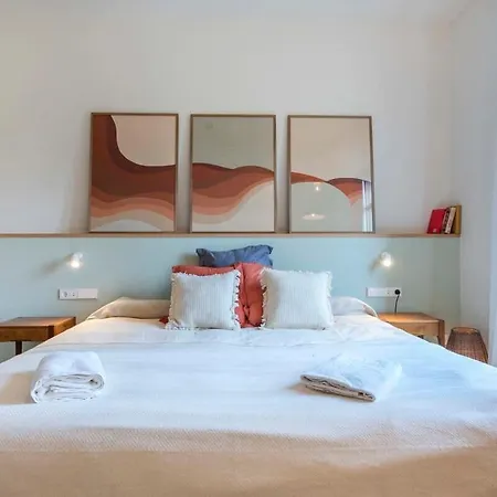 Amazing 5 Bedrooms 5 Bathrooms By Plaza Catalunya Apartment Barcelona