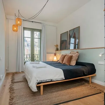 Amazing 5 Bedrooms 5 Bathrooms By Plaza Catalunya