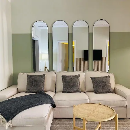 Appartement Plaza Catalunya Recently Renovated 5bd-4bth