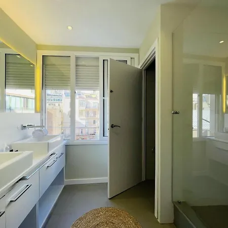 Plaza Catalunya Recently Renovated 5bd-4bth * Barcelone