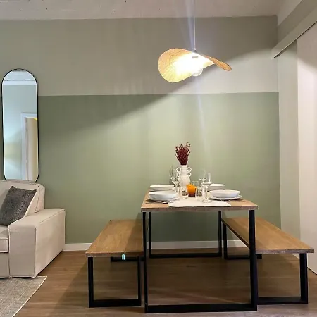 Plaza Catalunya Recently Renovated 5bd-4bth Appartement Barcelone