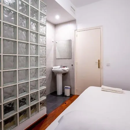 Eixample - Bright And Modern 4bd Only For Families Or Business Groups Lägenhet Barcelona