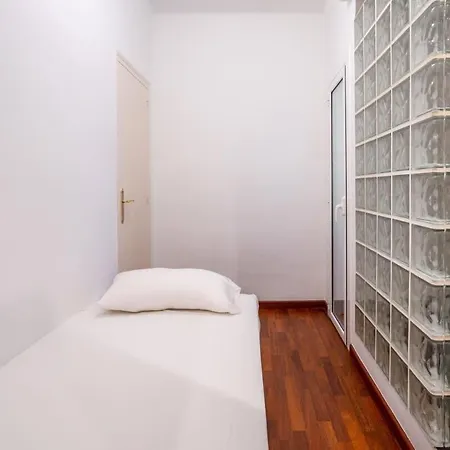 Lägenhet Eixample - Bright And Modern 4bd Only For Families Or Business Groups