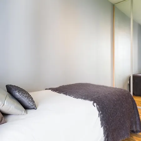 My Space Emirates - Spacious Near The Center Barcellona