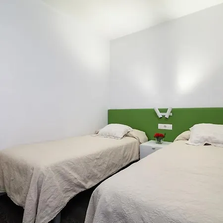 Daire 3-bedroom Penthouse With Terrace In Eixample