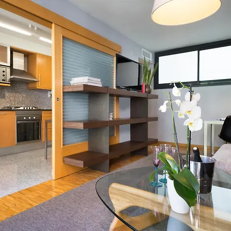 My Space Emirates - Spacious Near The Center Appartamento *