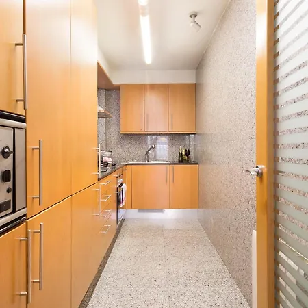 Appartamento My Space Emirates - Spacious Near The Center *