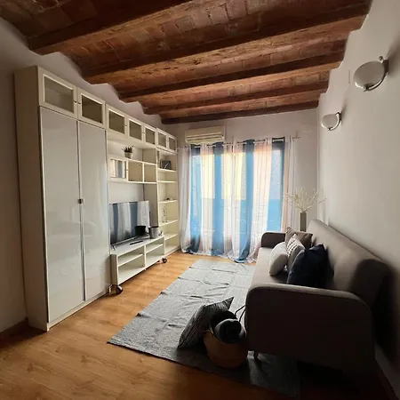 Apartament Near Ramblas - Only For Over 32 Days