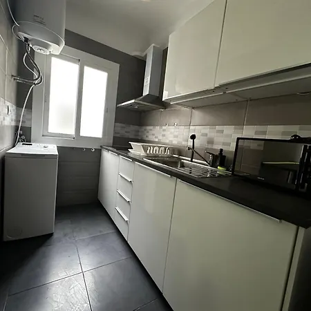 Apartament Near Ramblas - Only For Over 32 Days Barcelona