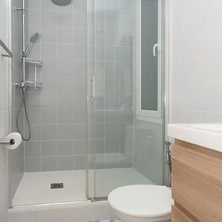 Bright And Cozy Flat In The Heart Of The Lägenhet *