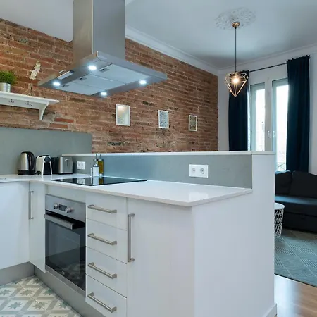 Lägenhet Bright And Cozy Flat In The Heart Of The *