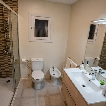 Flat Top Manger Apartment *