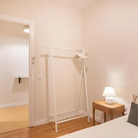 Lägenhet Comfortable 3 Bed Next To The Sagrada Familia *