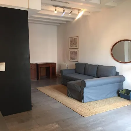 Apartament Beautiful & Bright Near Ramblas