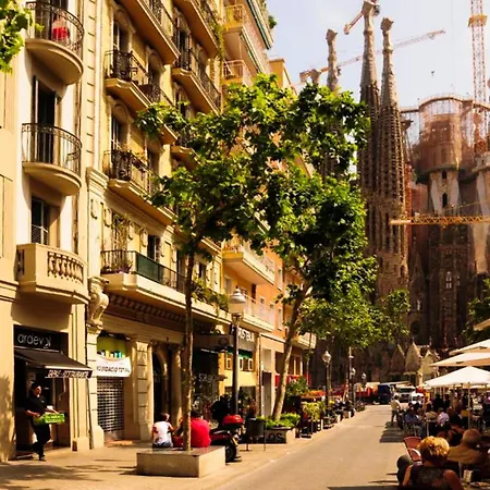 Gaudi Sagrada Familia Appartamento Barcellona