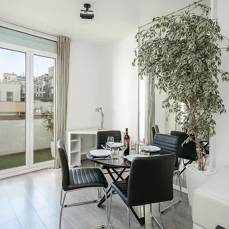 Paseo De Gracia Modern 4bd With Terrace * Barcelona
