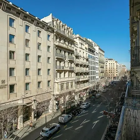Paseo De Gracia Modern 4bd With Terrace Lägenhet *