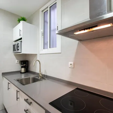 Appartamento Pere Serafi 2 Bedroom Barcellona