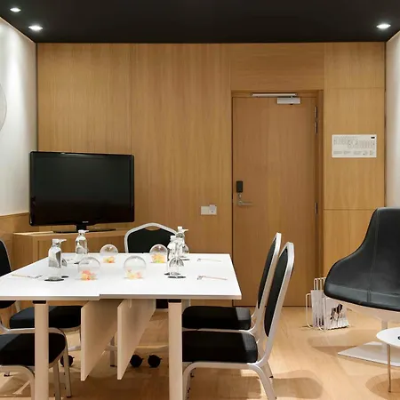 Hotel Barcelo Sants 4*