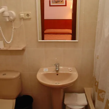 Hotel Cuatro Naciones