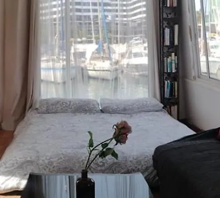 Floating White House * Barcelona