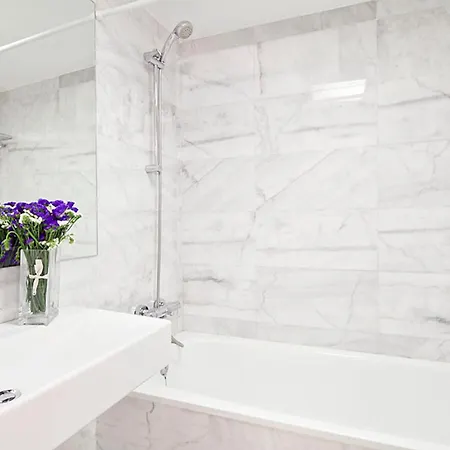 Rentals - Gracia Pool Center * Barcelona