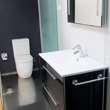 Apartment Rentals - Gracia Pool Center Barcelona