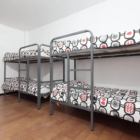 Hostel Diagonal House