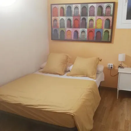Diagonal House Hostel *