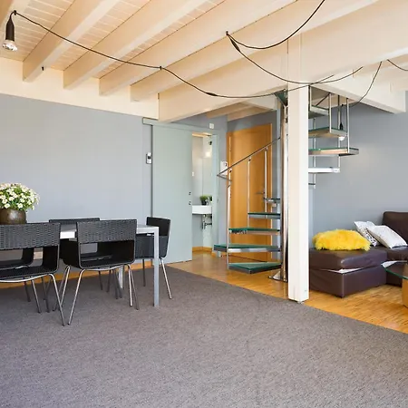 My Space Emirates - Spacious Near The Center Appartamento Barcellona