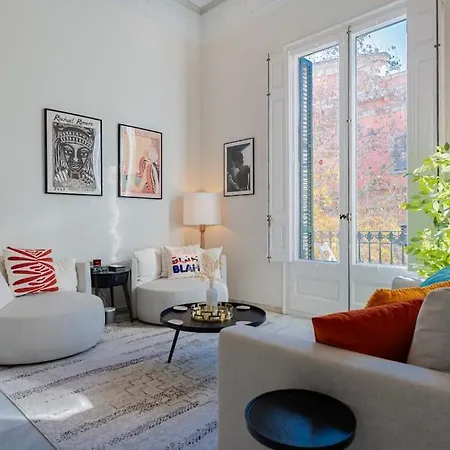 Lux 3 Bed 2 Bath Near Park, Metro, Museums In Born *