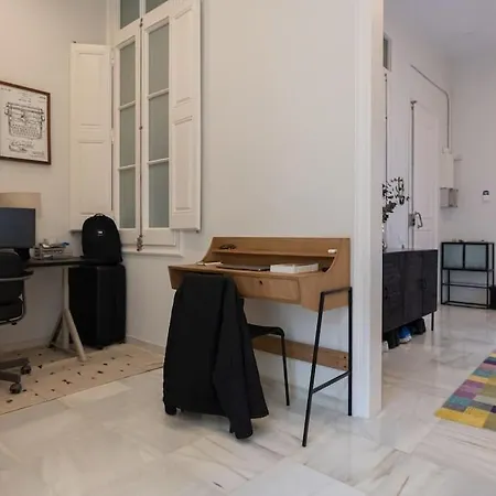 Lux 3 Bed 2 Bath Near Park, Metro, Museums In Born *