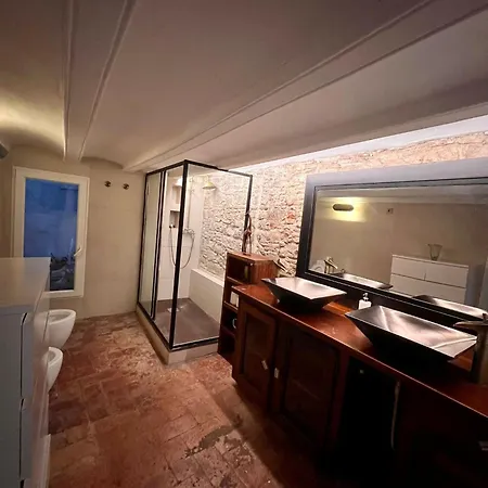 Pensión Habitacion Con Bano Privado En La Rambla Barcelona