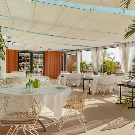 Claris & Spa Gl, A Small Luxury Of The World Hotel 5*