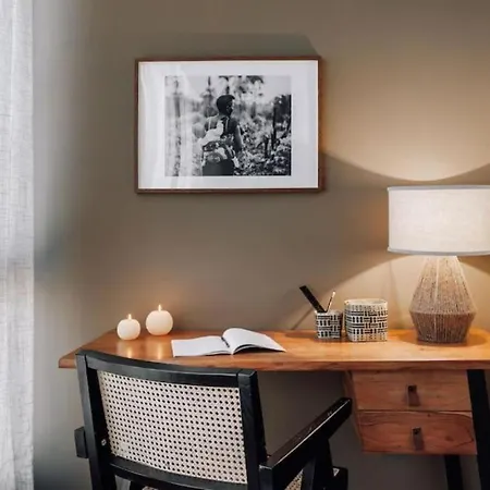 Luiza - 3 Bedroom In Eixample Dreta Apartment Barcelona