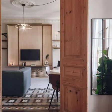 Ulindi - 2 Bedroom With Balcony In Eixample Esquerra