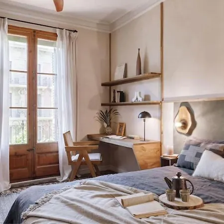 Ulindi - 2 Bedroom With Balcony In Eixample Esquerra *