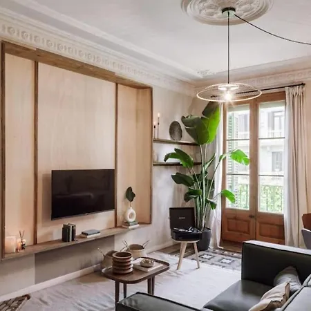 Ulindi - 2 Bedroom With Balcony In Eixample Esquerra * Barcelona